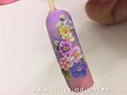 Gelové nehty - fialové květy