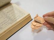 Papírová záložka ve tvaru kočičky - jak udělat origami záložku z papíru