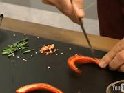 Jak vybrat jadérka z chilli papriky