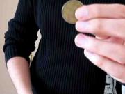 Cestující mince - odhalen trik s mincemi pro úplné začátečníky