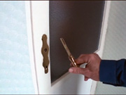 Vypadlá klika se dveří - Jak opravit vypadlou kliku se dveří